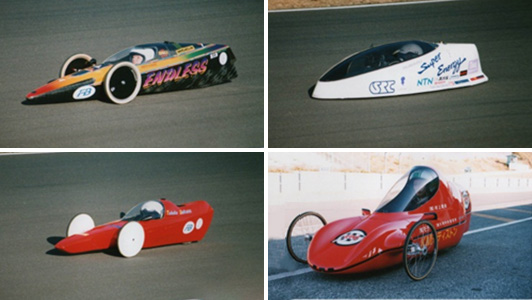 初回（1995年）開催の大潟村及び菅生の大会のトップチーム、そして、25年間の大会で育った<br/>多くの出場メンバー（エンジニア）が多くの車メーカーの中枢として活躍されている。